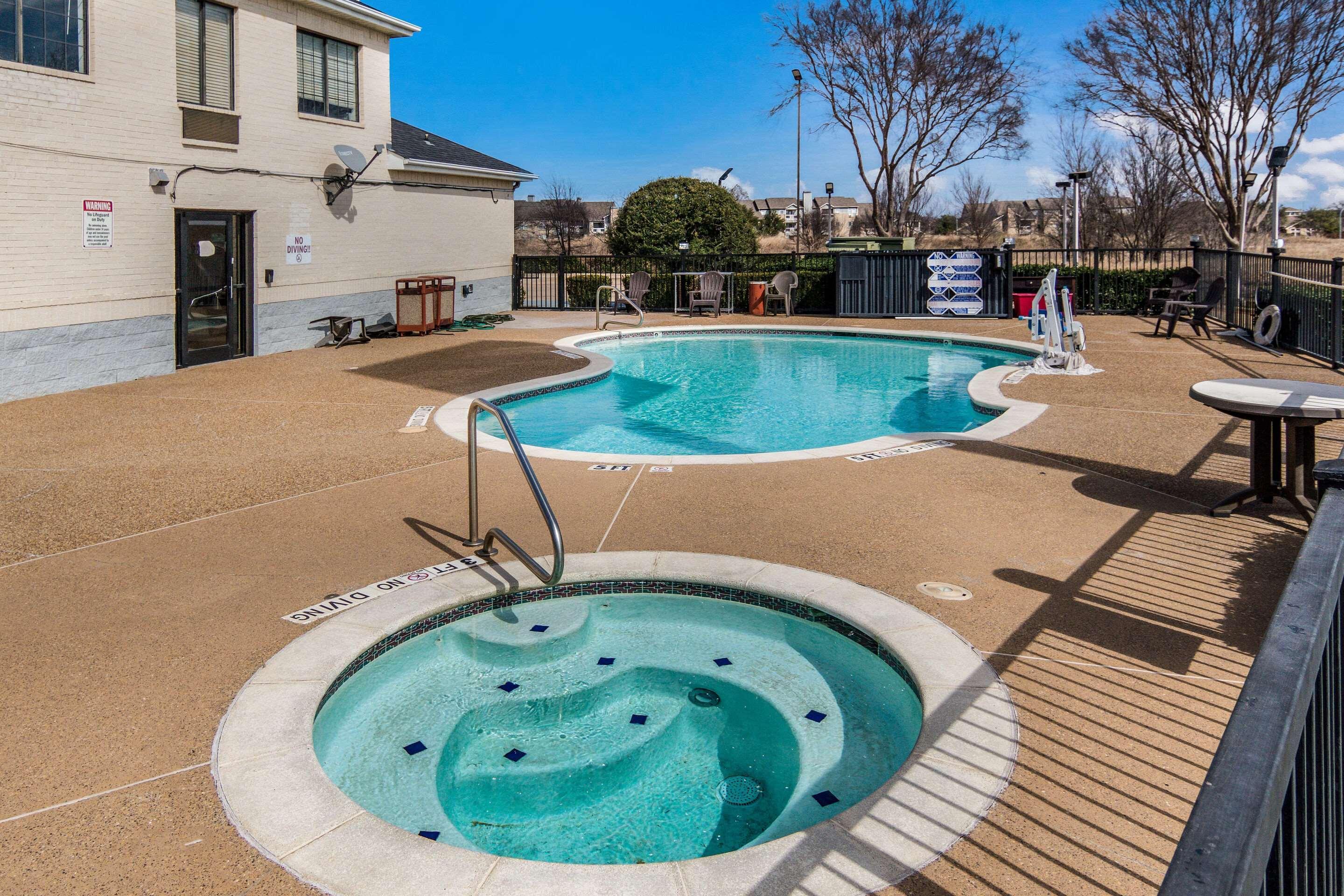 Quality Inn & Suites Fort Worth Dış mekan fotoğraf