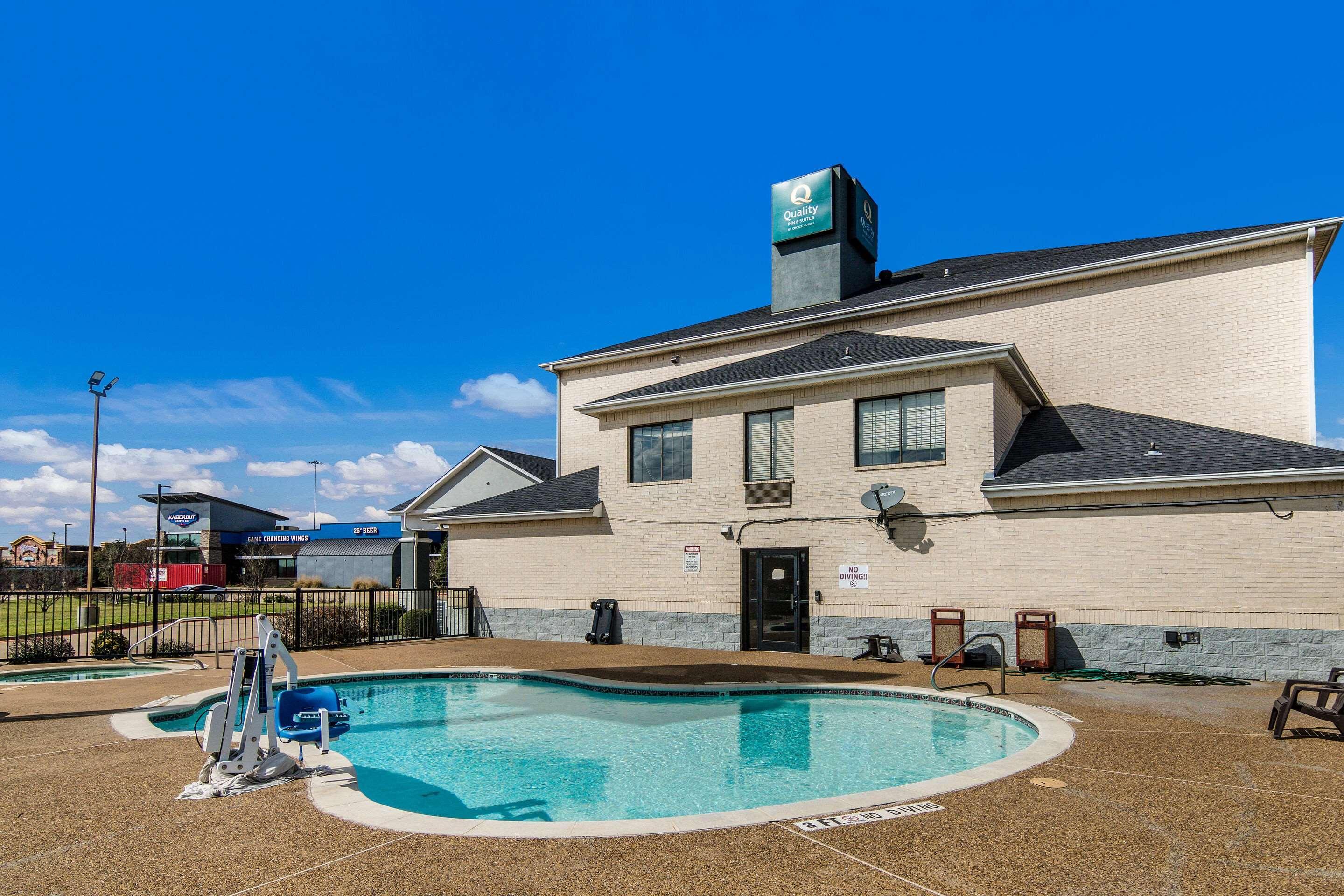 Quality Inn & Suites Fort Worth Dış mekan fotoğraf