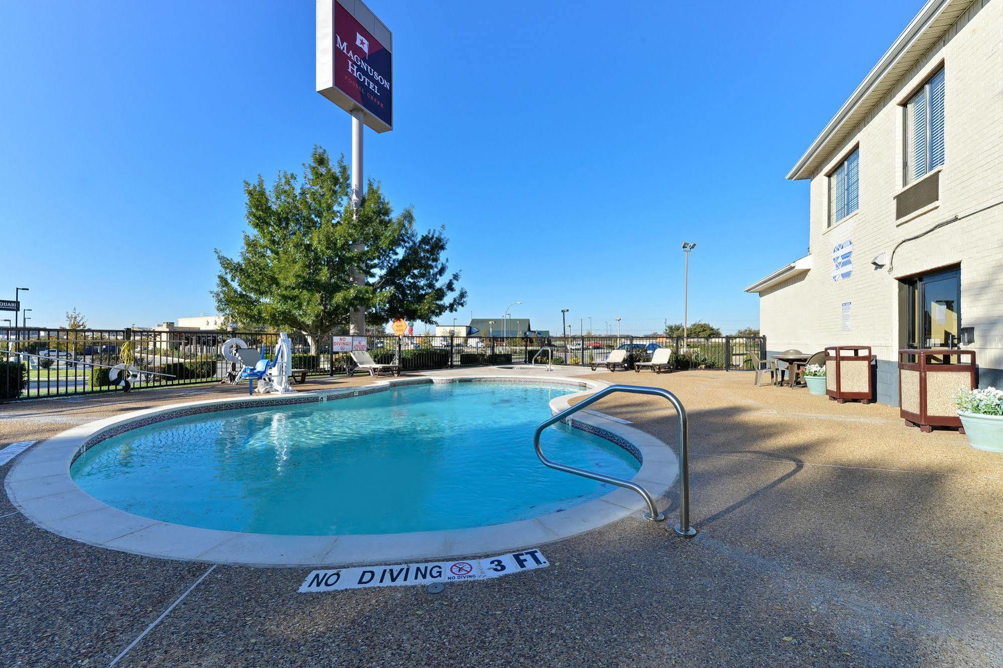 Quality Inn & Suites Fort Worth Dış mekan fotoğraf
